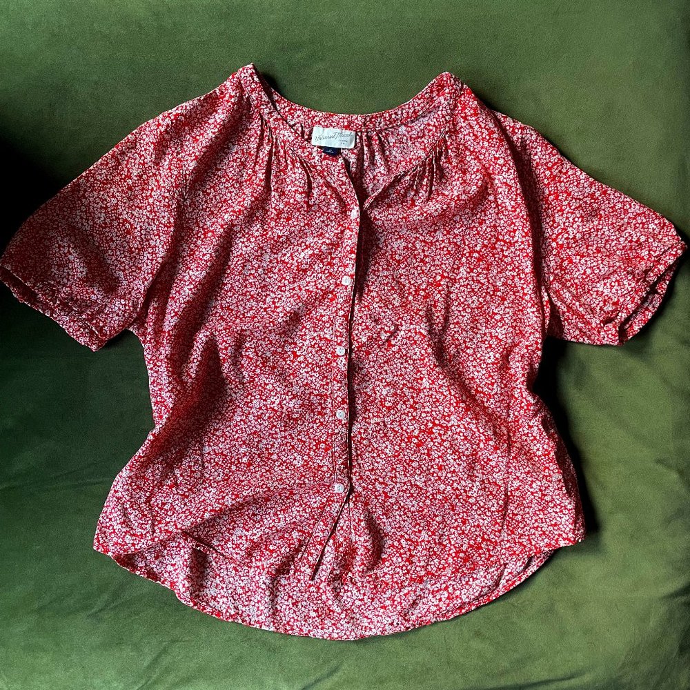 Floral Universal Thread Button down short sleeve Top | XL | Red and White